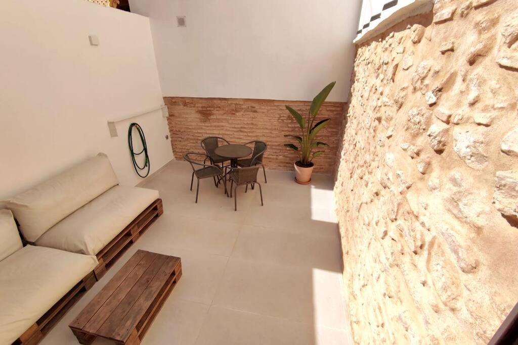 Beautiful Restored House With Terrace 瓦伦西亚 外观 照片
